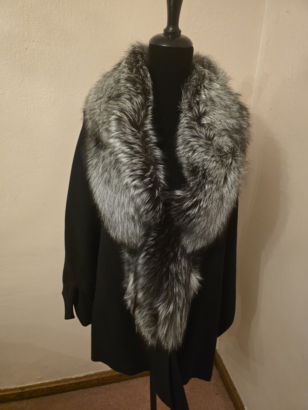 Elegant Black Wrap with Silver Fox Fur Collar